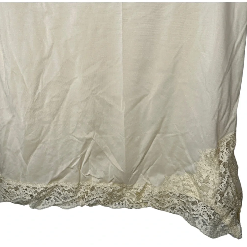 Vintage Vassarette‎ Nylon Slip - Picture 2 of 7